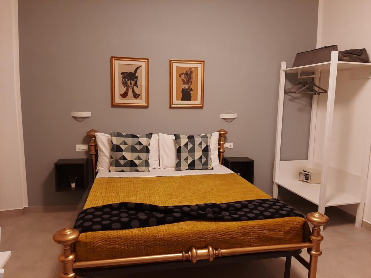 Justkey Hotel La Spezia Buitenkant foto