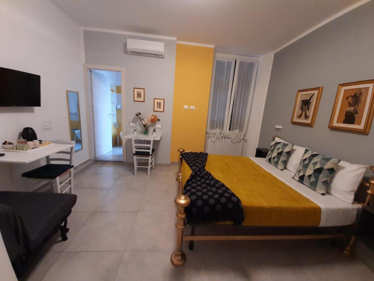 Justkey Hotel La Spezia Buitenkant foto